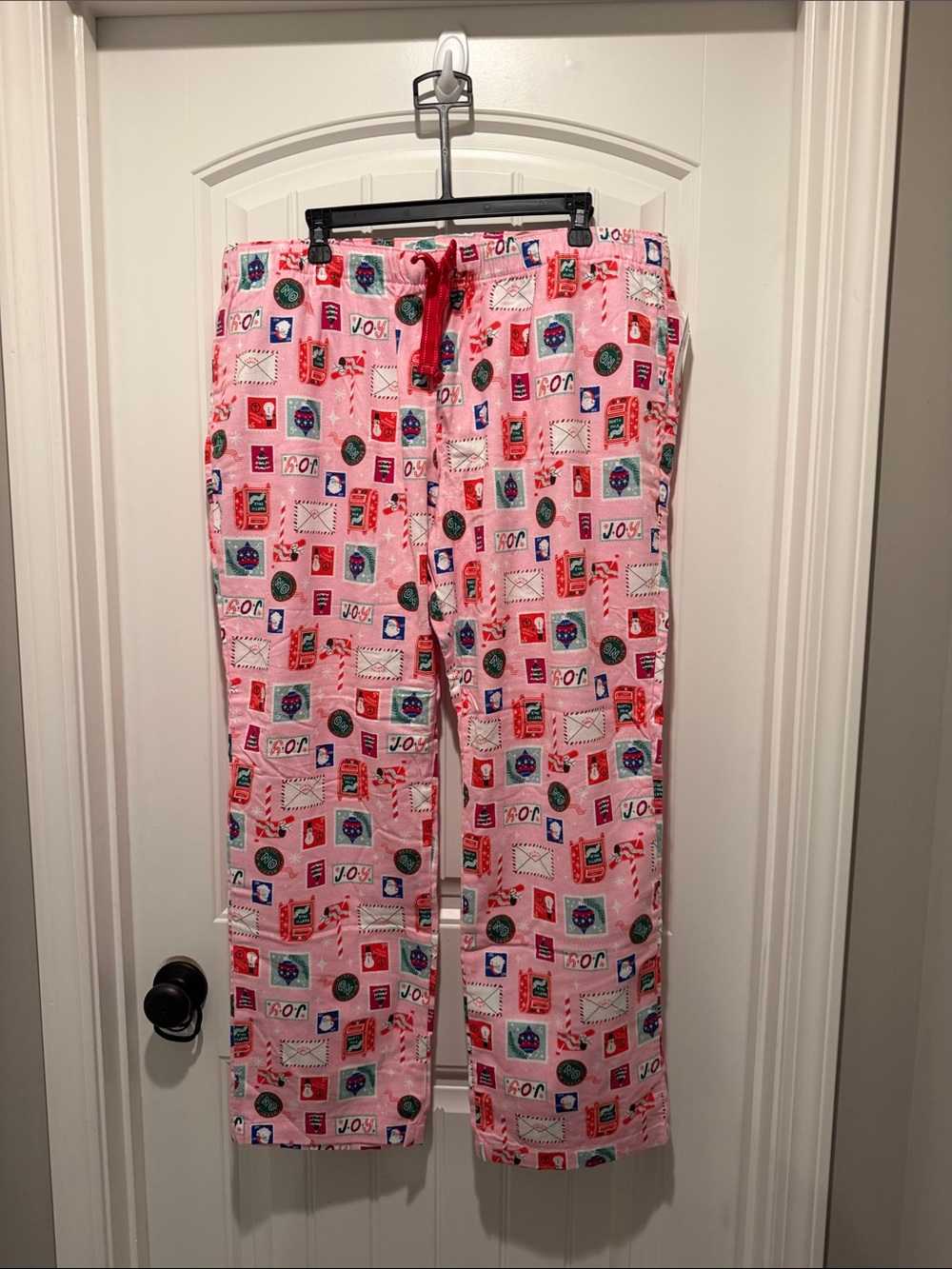 Old Navy Pink Holiday Mail Print Pajama Bottoms